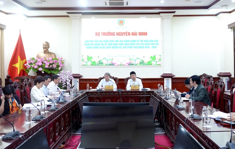 Cần đề xuất giải pháp tiếp tục nâng cao hiệu quả cải cách thủ tục hành chính